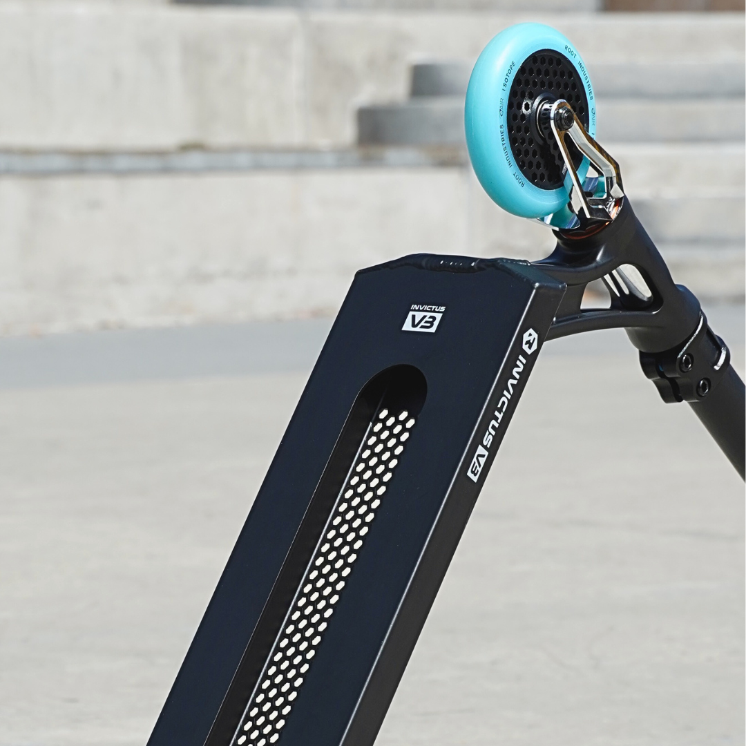 root-industries-invictus-v3-5-25-scooter-deck-black-19-5 image 4