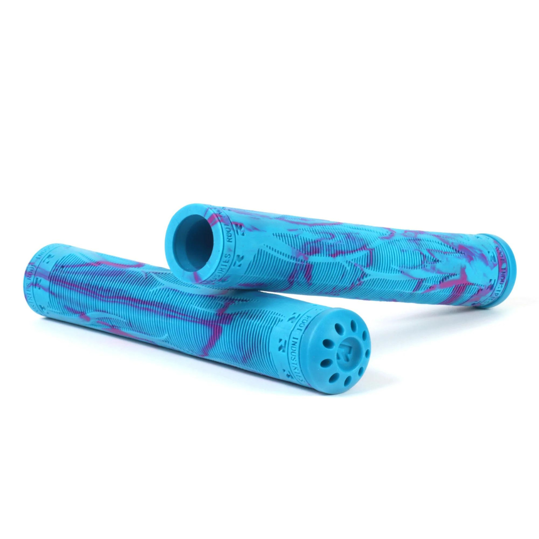root-industries-r2-grips-aqua-purple-stunt-scooter-griffe-175mm image 1