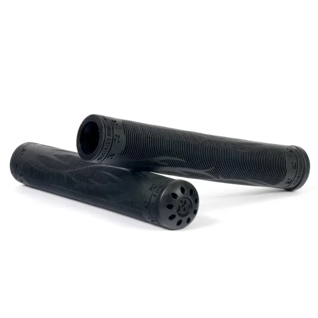 root-industries-air-r2-grips-scooter-griffe-schwarz-175mm image 1